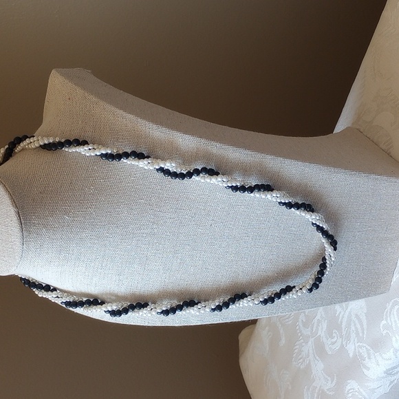 Classic faux white and black multi strand twist necklace - Picture 3 of 7